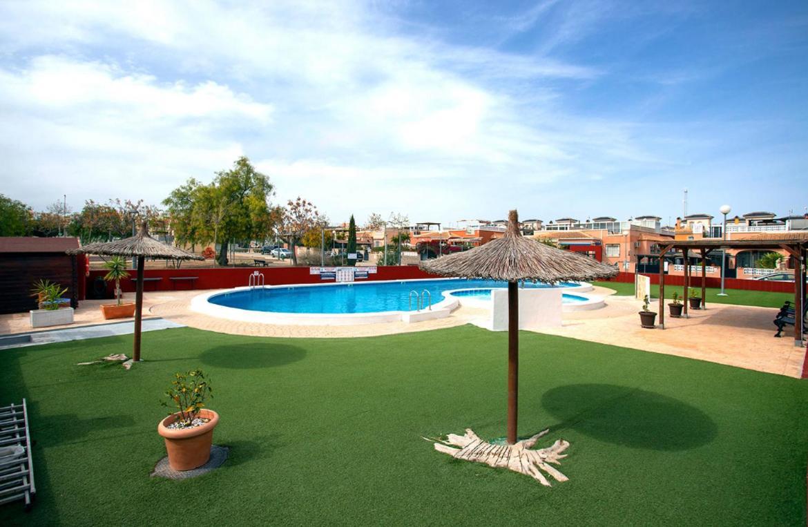 Bungalow La Herrada Los Montesinos Ngoại thất bức ảnh